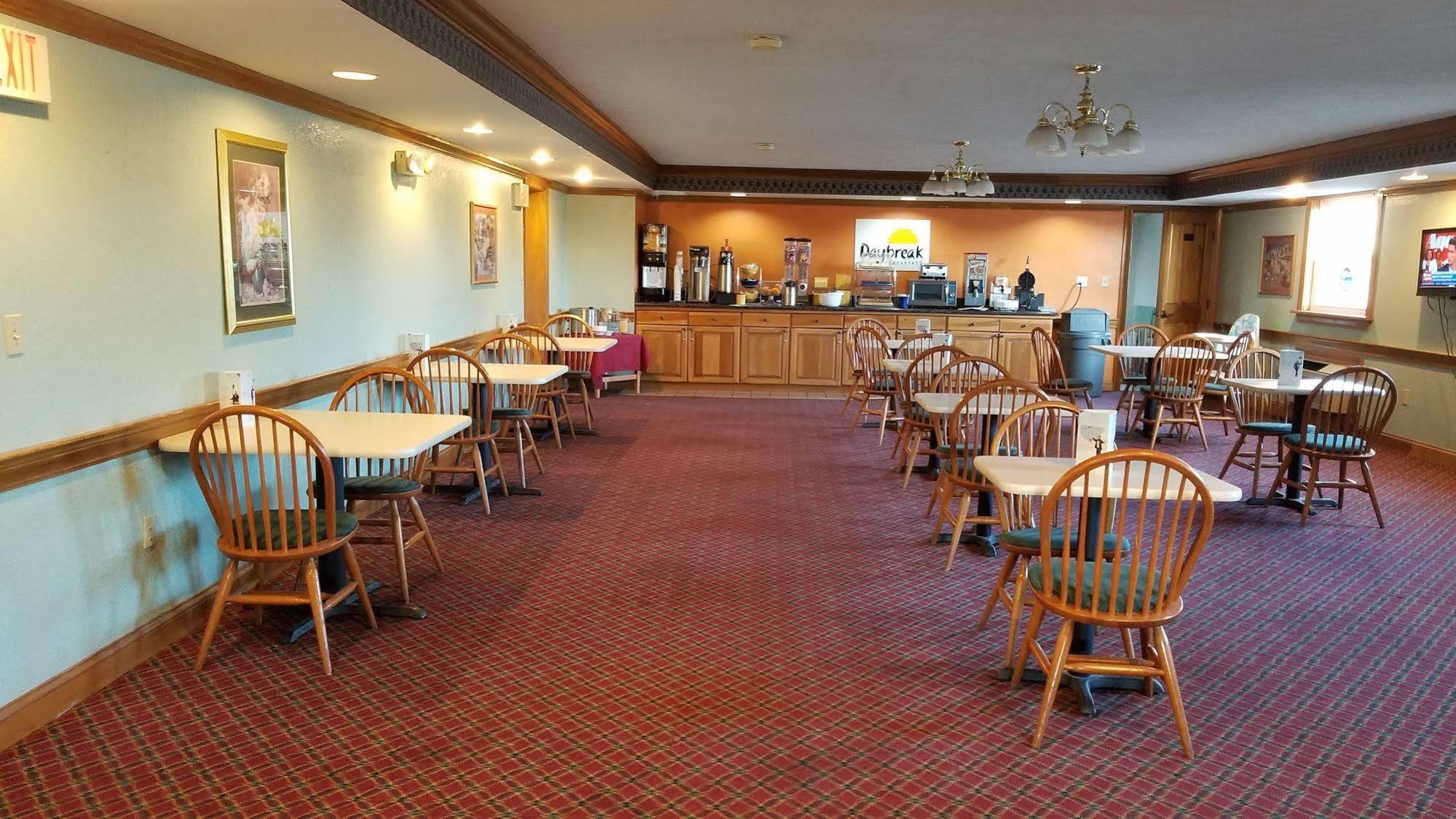 เดย์ อินน์ บาย วินด์แฮม แอมเฮิสต์ Amherst ภายนอก รูปภาพ